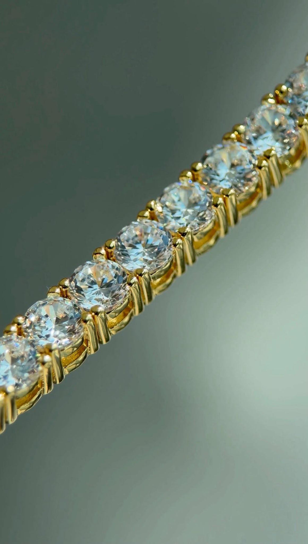 Bee Sparkle Tennis Bracelet